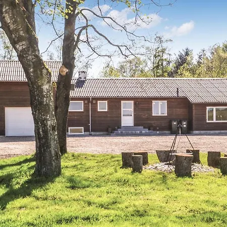 Σπίτι διακοπών Five-bedroom In Kibak