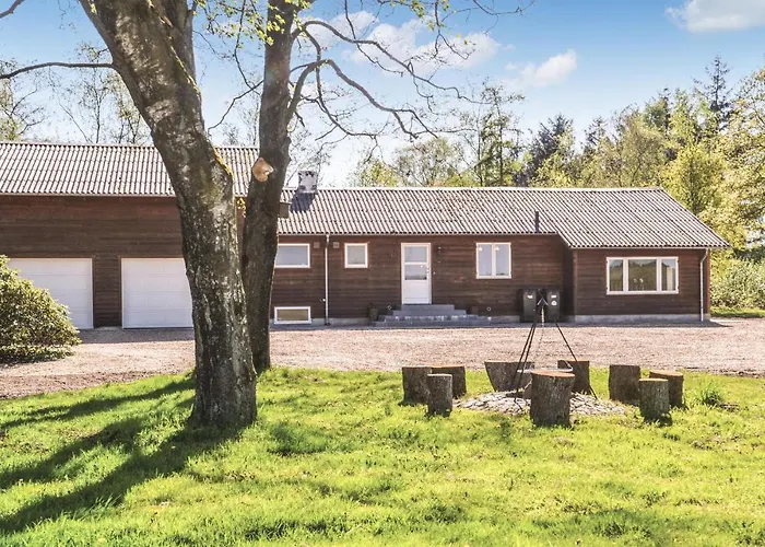 Casa vacanze Five-bedroom In Kibak