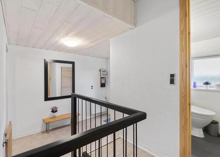 Five-bedroom In Kibak *