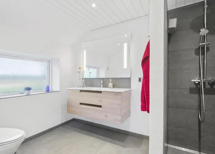 Five-bedroom In Kibak